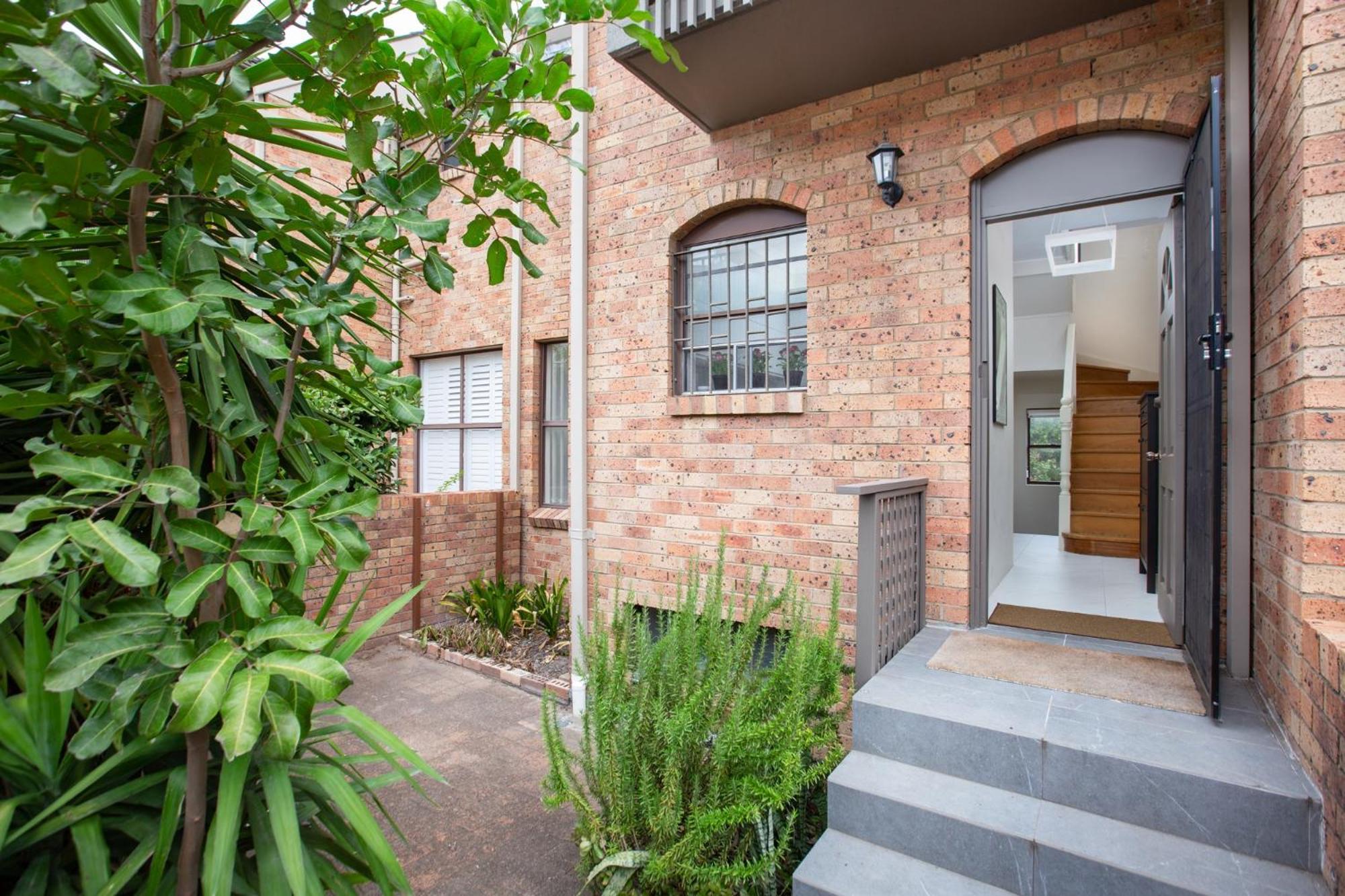 Spacious 3-Bed Townhouse In Stylish Balmain Sidney Dış mekan fotoğraf